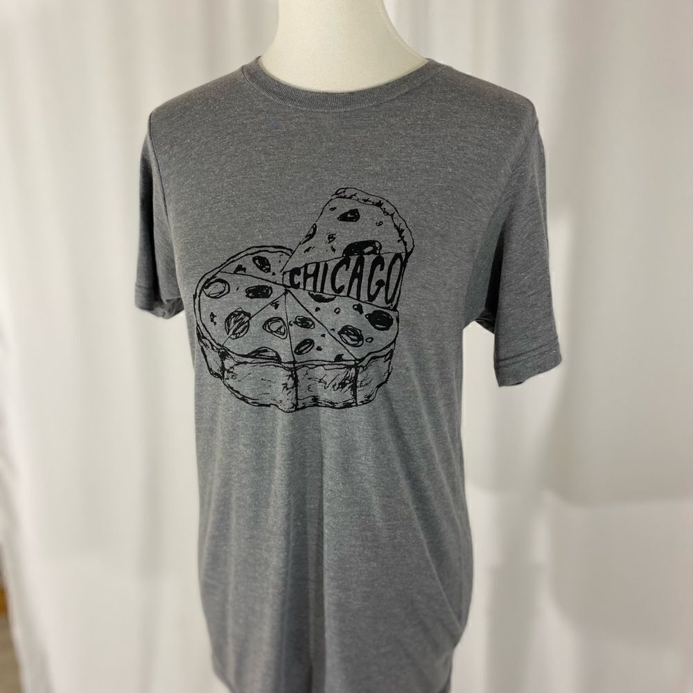 NWOT Chicago Deep Dish Pizza Graphic Tee Shirt